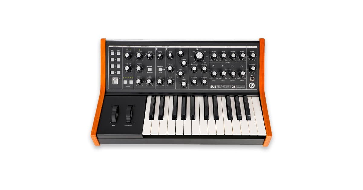 moog subsequent 25